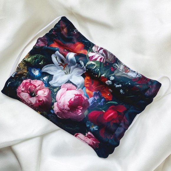 Museum Face Masks "FLOWERS IN VASE" Reusable - Picture 3 of 3